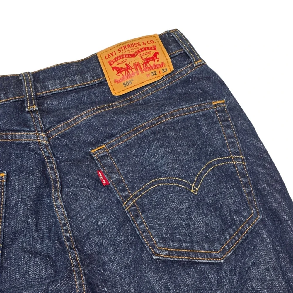 Levi's 505 Regular Fit Jeans Mens 32x32 Dark Wash Blue Denim Straight Leg